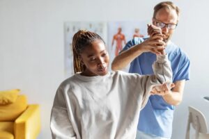 Untangling chronic pain: Inside WashU Medicine’s holistic approach